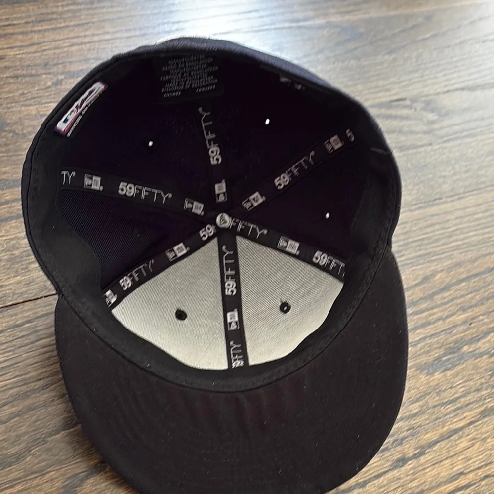 Men’s NWT On Field 59Fifty Navy Blue NY Fitted Baseball Cap- size 7 1/4